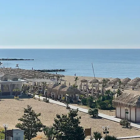 Luxury Sea Nest Next Marina Dinevi 아파트
